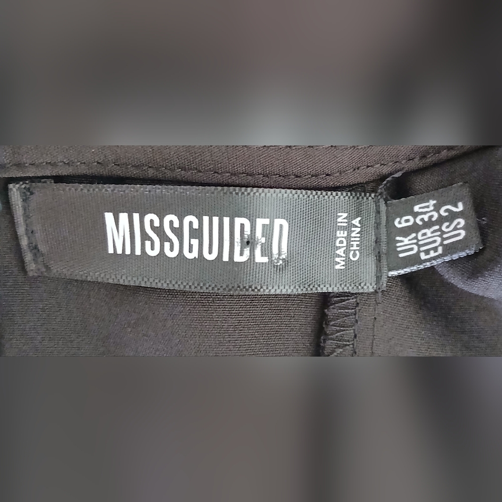 Missguided Black Cropped Puff Sleeve Top - Picture 4 of 5